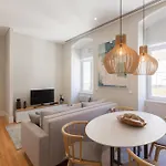 Flh Baixa Elegant Escape 아파트 *