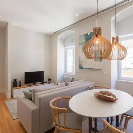 Flh Baixa Elegant Escape شقة *